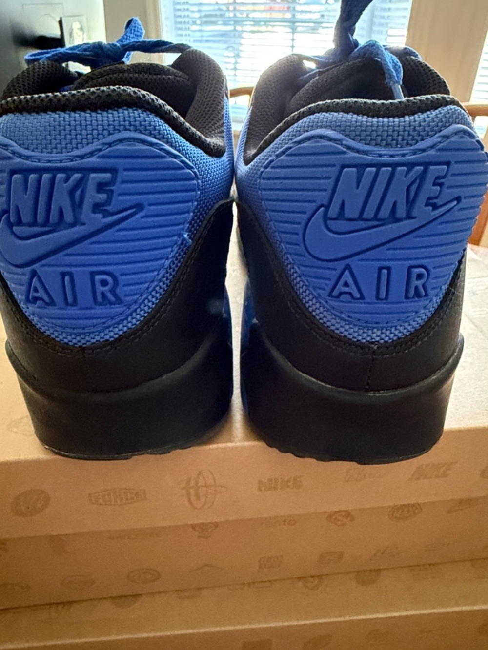 Vintage Nike Air Max 90 Sneakers - Picture 6 of 9